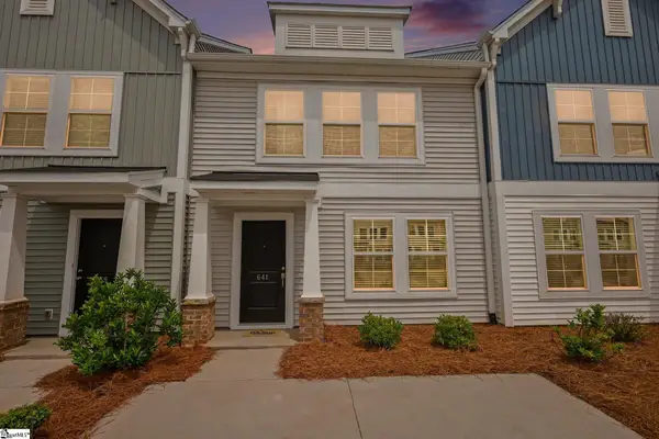 641 Blossom Run Drive, Spartanburg, SC 29307-2