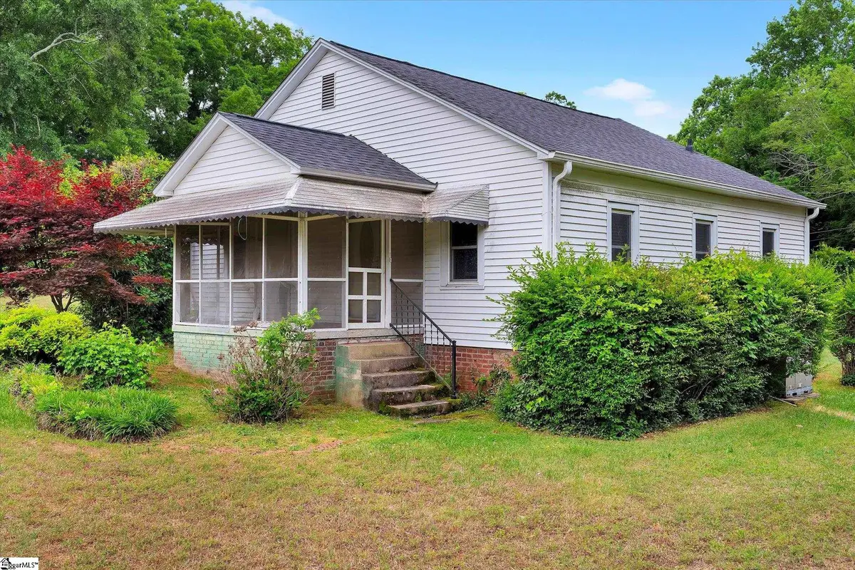 228 Perry Avenue, Simpsonville, SC 29681 - #1