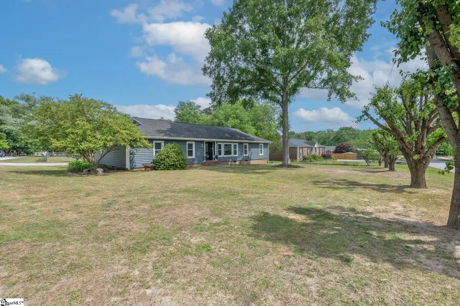 504 Cunningham Road, Taylors, SC 29687 - #2
