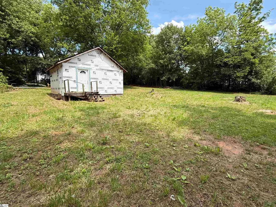 318 Cora Street, Laurens, SC 29360 - #2