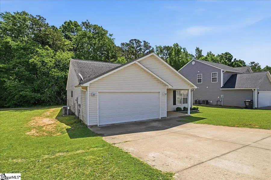 300 London Drive, Laurens, SC 29360 - #3