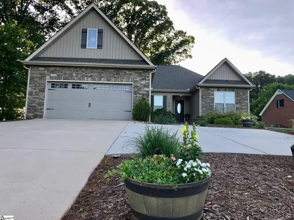 379 Riveroak Road, Inman, SC 29349