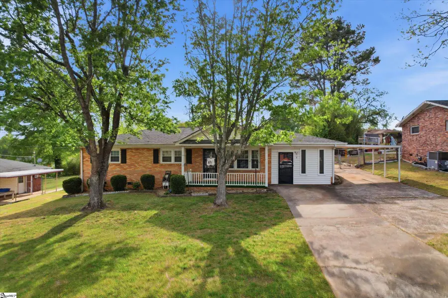 8 Woodridge Drive, Greenville, SC 29611 - #3