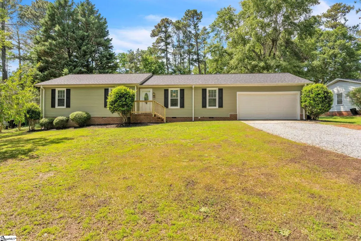 210 Chickamauga Lane, Simpsonville, SC 29681 - #1