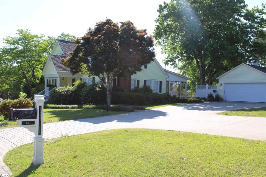 630 College Street, Central, SC 29630 - #2