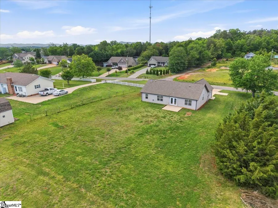 301 W Gap Creek Road, Greer, SC 29651 - #2