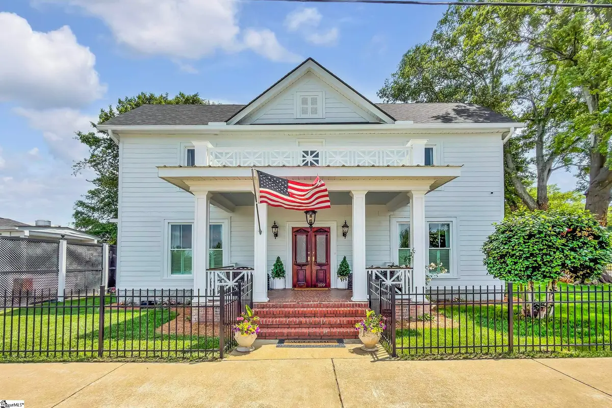 109 W Curtis Street, Simpsonville, SC 29681 - #1