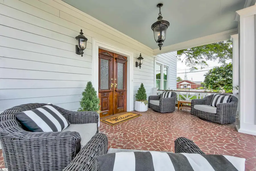 109 W Curtis Street, Simpsonville, SC 29681 - #3