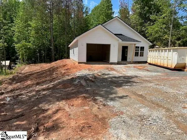 1075 E Prince Road, Landrum, SC 29356