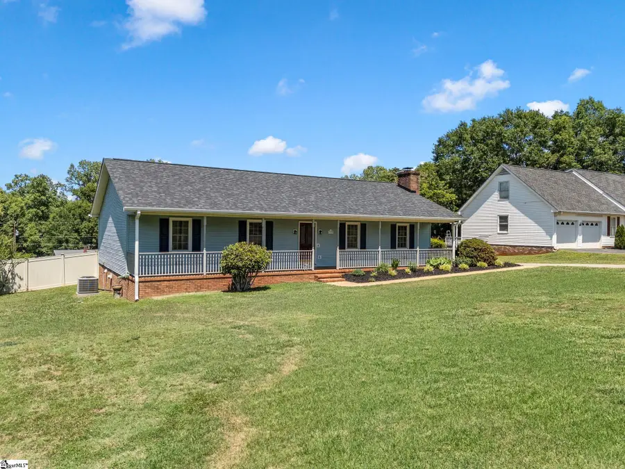 138 Parris Ridge Drive, Boiling Springs, SC 29316 - #2