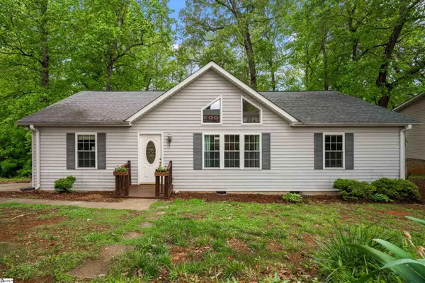 1401 Winding Way, Taylors, SC 29687