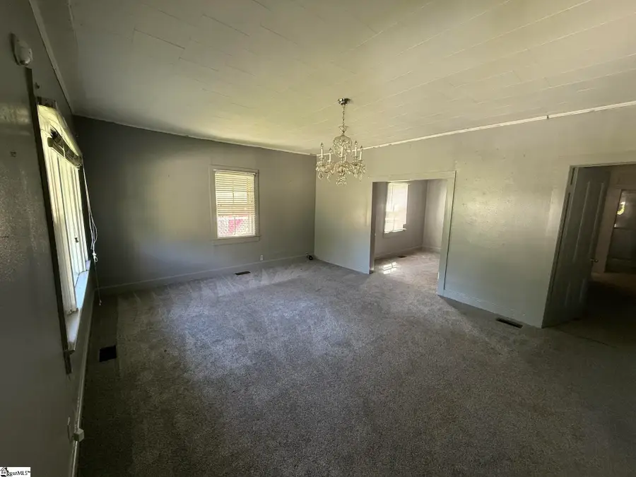 209 Oshields Street, Union, SC 29379-2662 - #3