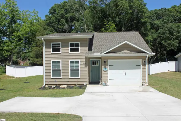 3 C Street, Williamston, SC 29697-2113