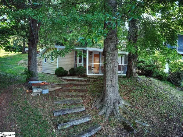 255 Lyman Lake Road, Lyman, SC 29365