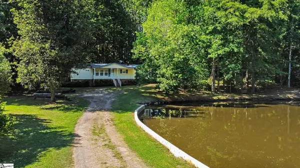68 Walnut Drive, Woodruff, SC 29388