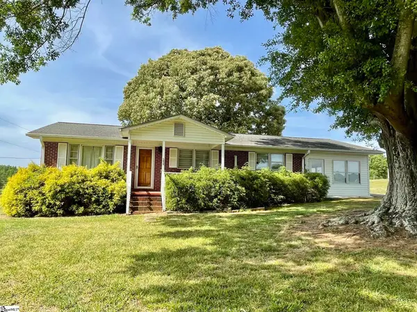 350 Smith Wall Road, Chesnee, SC 29323