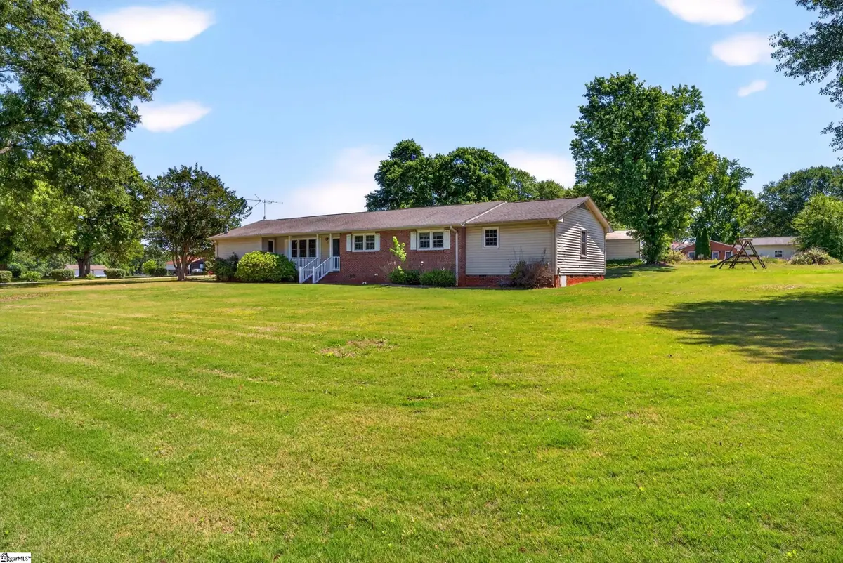 111 Highland Acres Drive, Boiling Springs, SC 29316 - #1