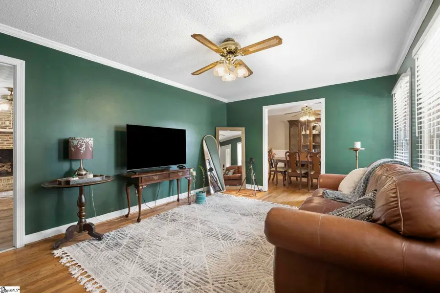 6 Chelsea Circle, Greenville, SC 29605 - #3