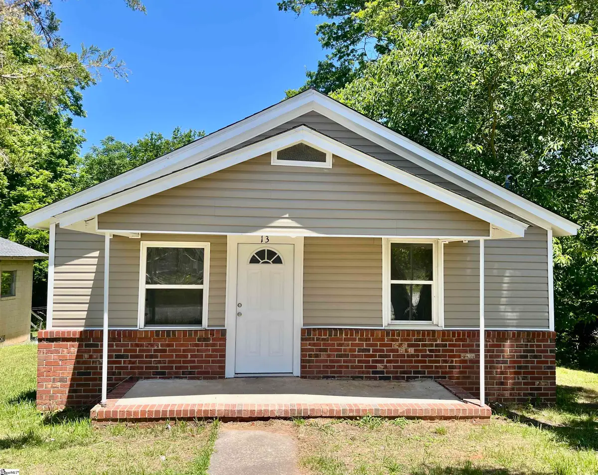 13 Clark Street, Laurens, SC 29360 - #1
