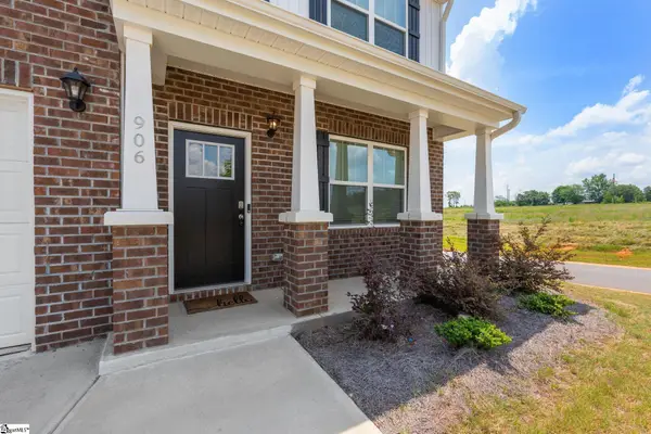 906 Pineland Drive, Woodruff, SC 29388