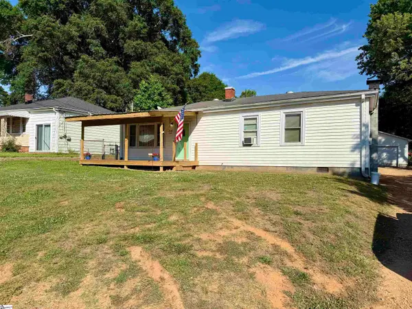 23 Woodbriar Court, Greenville, SC 29617