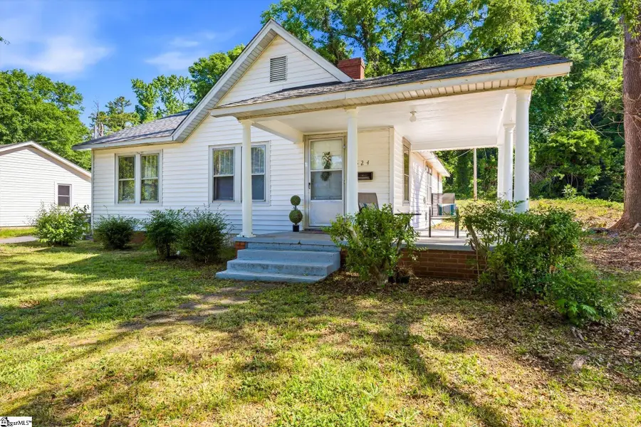 524 Church Street, Laurens, SC 29360 - #2