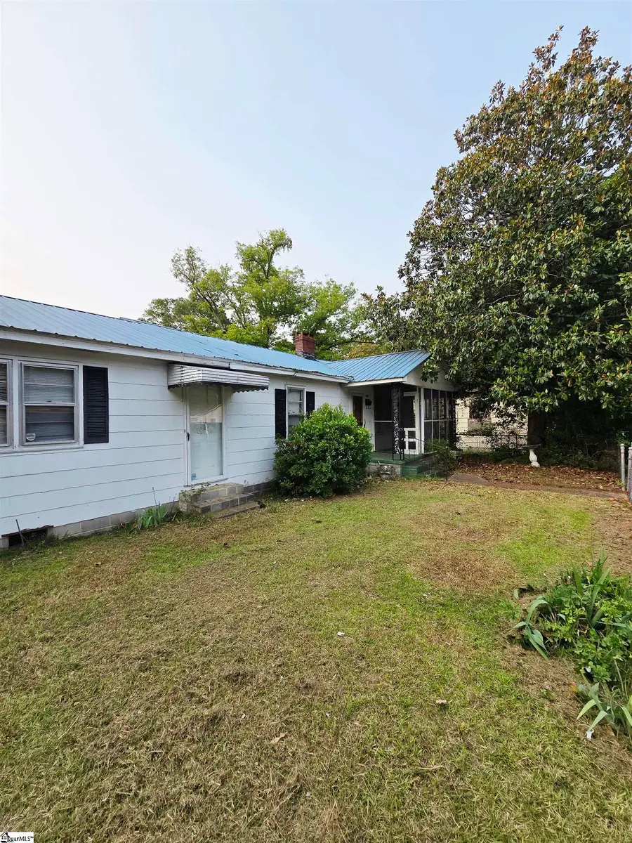 905 Ashe Street, Bennettsville, SC 29512 - #2