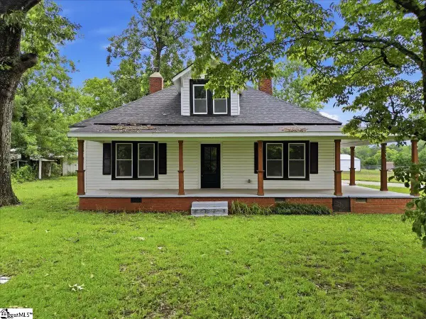 202 Arrowood Branch Road, Chesnee, SC 29323