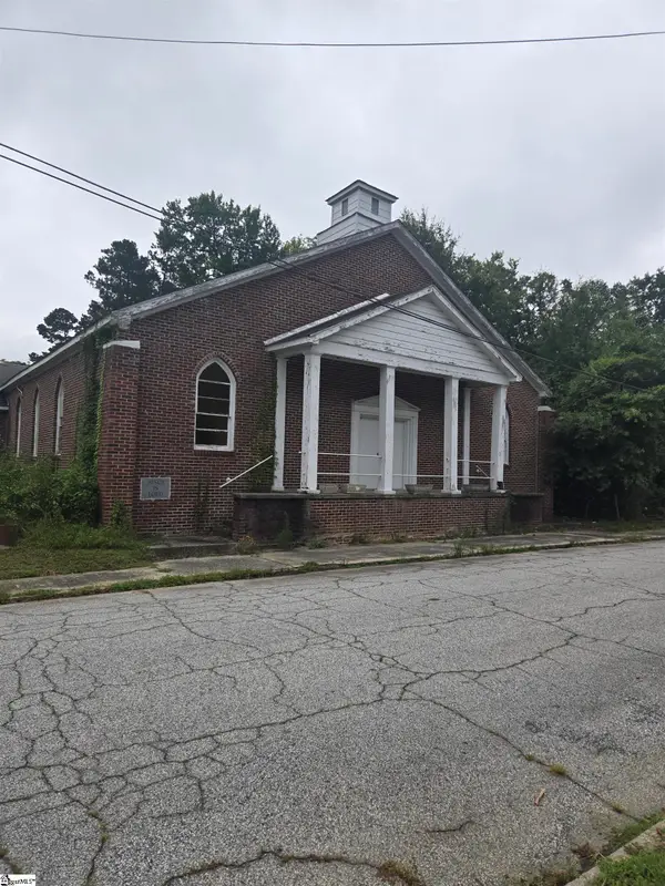 110 N Owens Street, Clinton, SC 29325