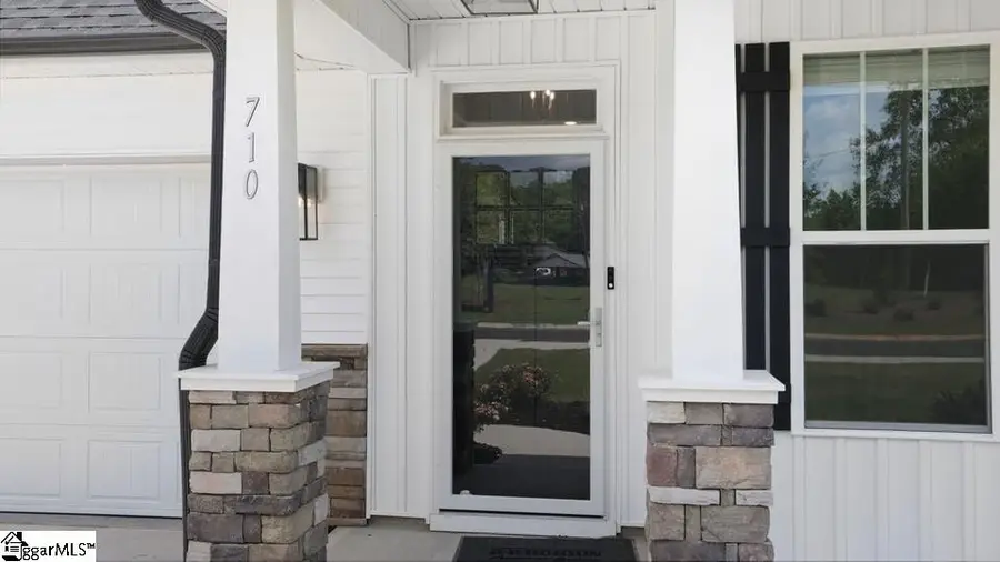 710 Longton Street, Woodruff, SC 29388 - #3