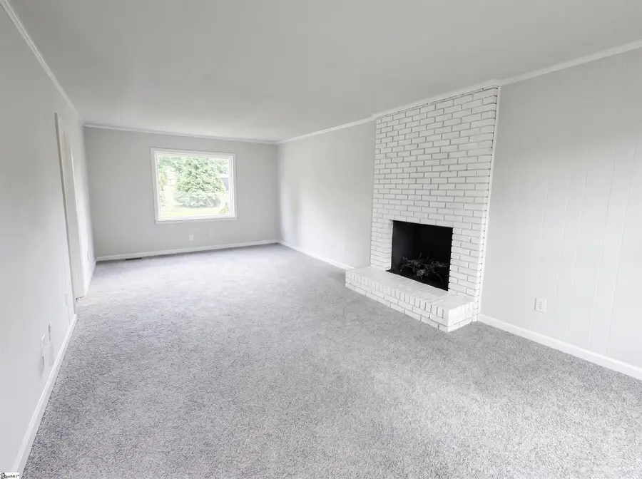 4 Willowood Drive, Spartanburg, SC 29303 - #3