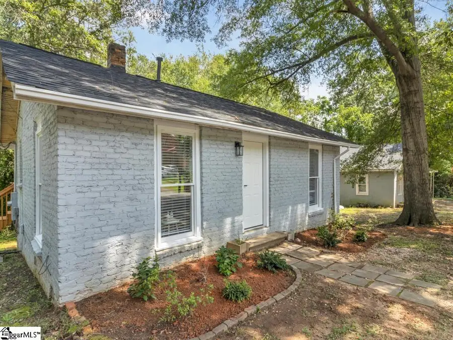 102 Helen Street, Spartanburg, SC 29301 - #2