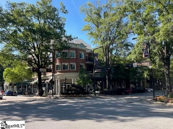 10 E Washington Street #Unit 2i, Greenville, SC 29601