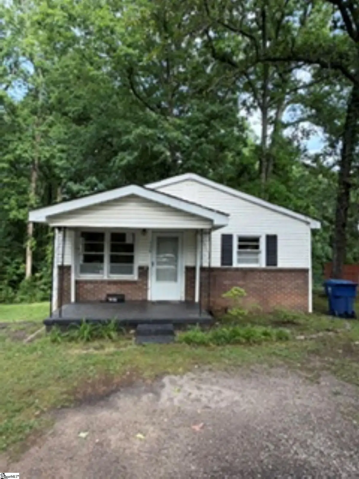 729 W Georgia Street, Woodruff, SC 29388 - #1