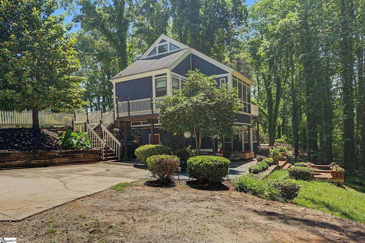 210 Fairway Forest Vw, Fountain Inn, SC 29644 - #1