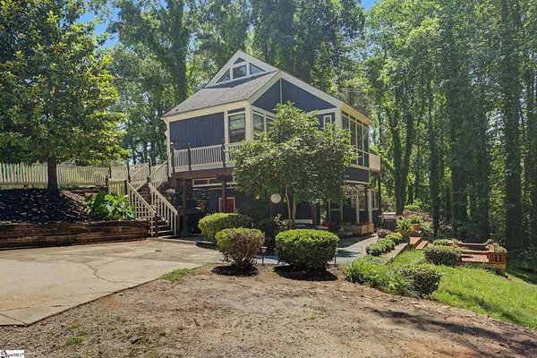 210 Fairway Forest Vw, Fountain Inn, SC 29644
