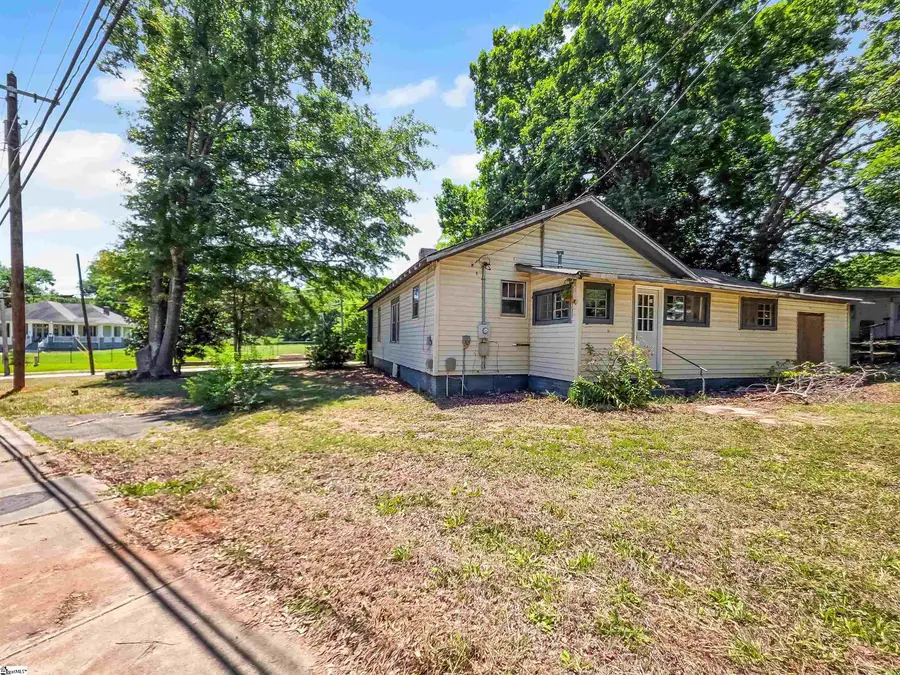300 Ferry Street, Abbeville, SC 29620 - #3