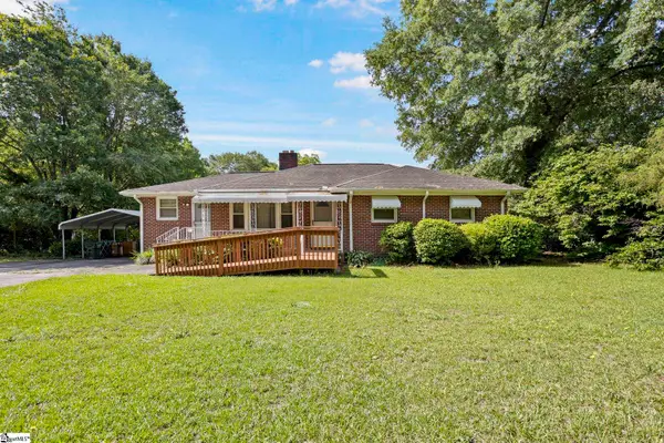208 Shady Glen Drive, Greer, SC 29651