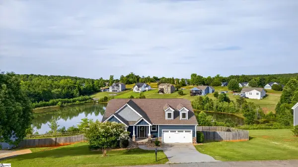 977 Garnet Circle, Chesnee, SC 29323