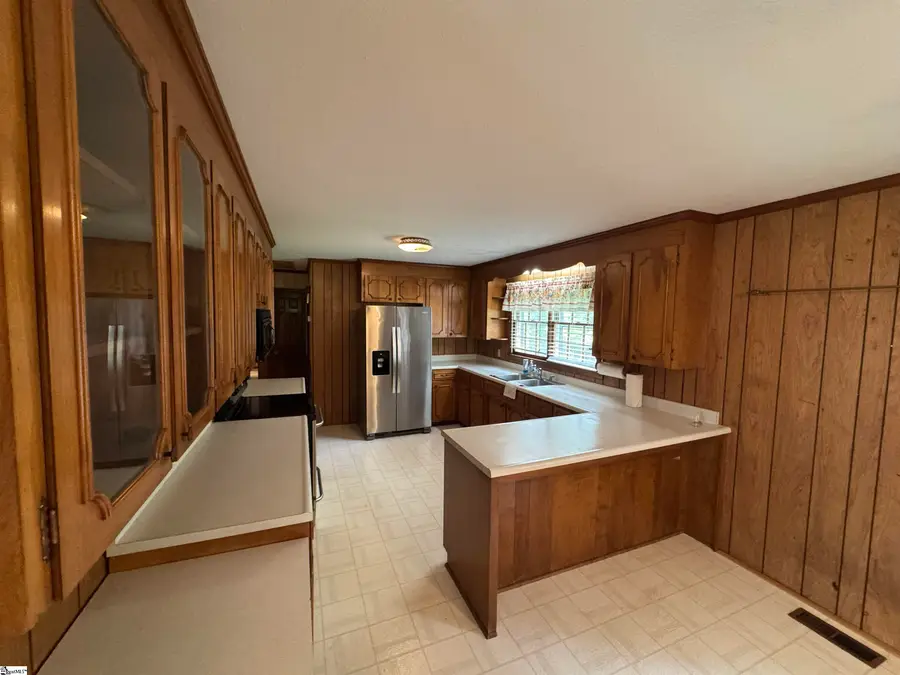 701 N Rutherford Road, Greer, SC 29651 - #3
