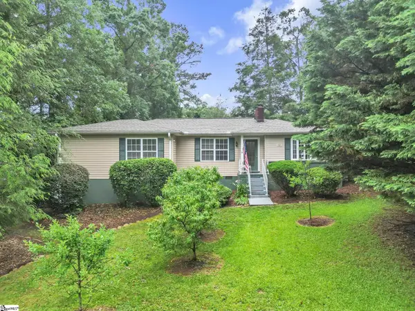 103 Forest Avenue, Landrum, SC 29356