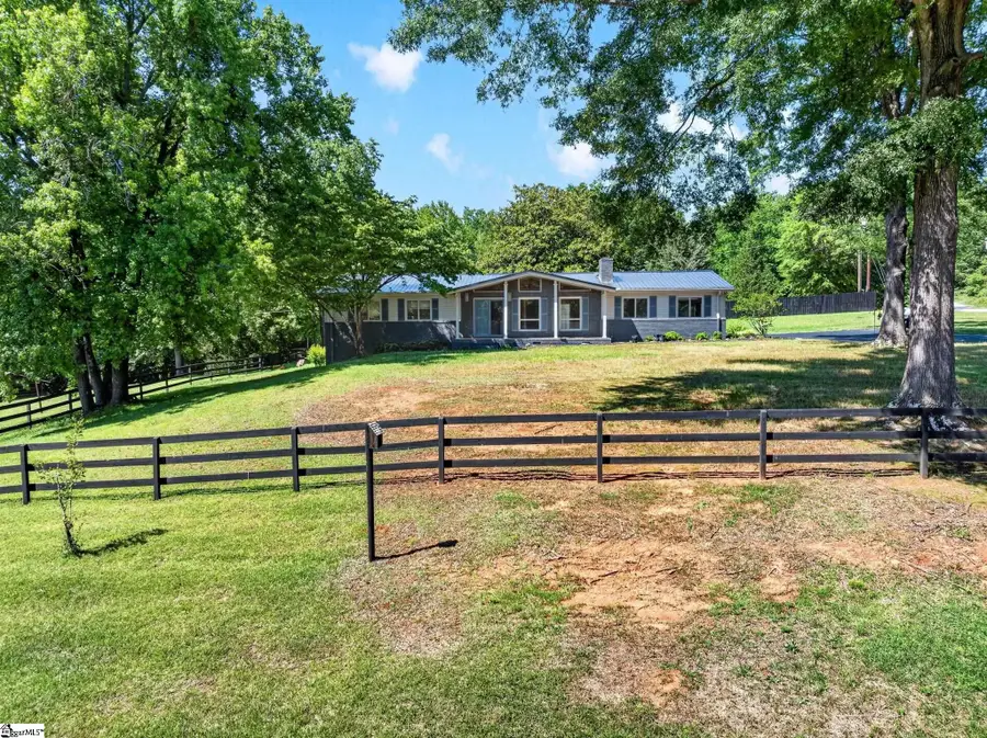 1064 Knollwood Acres Drive, Boiling Springs, SC 29316 - #3