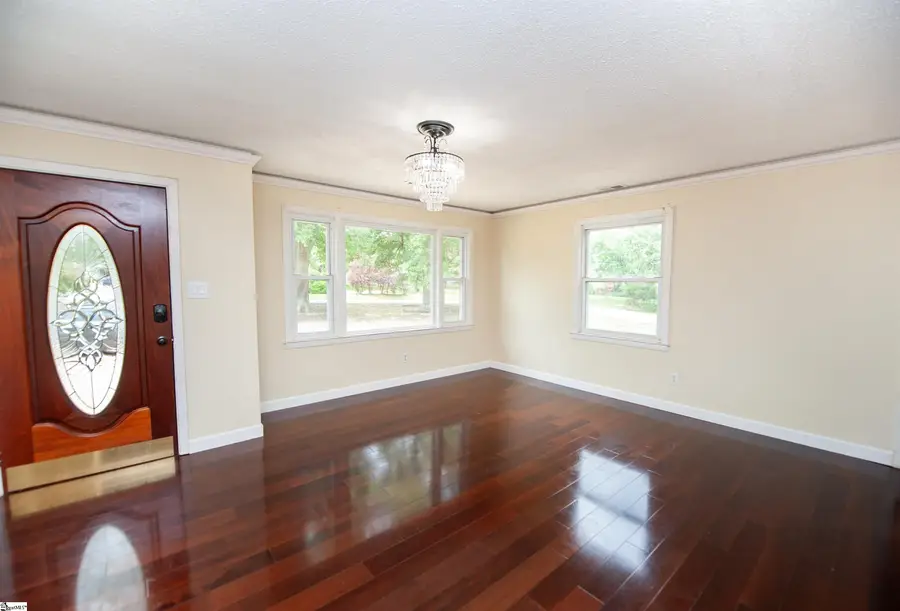 548 Honeysuckle Road, Spartanburg, SC 29303 - #2