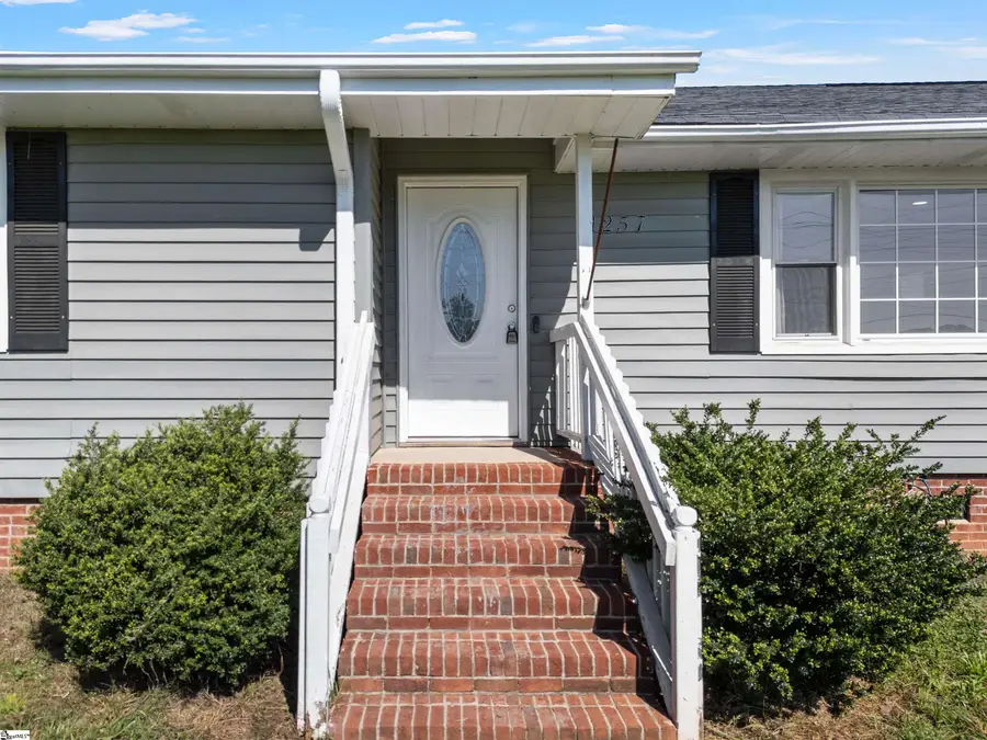 1257 Hampton Road, Inman, SC 29349 - #2