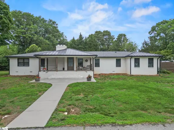 207 Oates Avenue, Easley, SC 29640