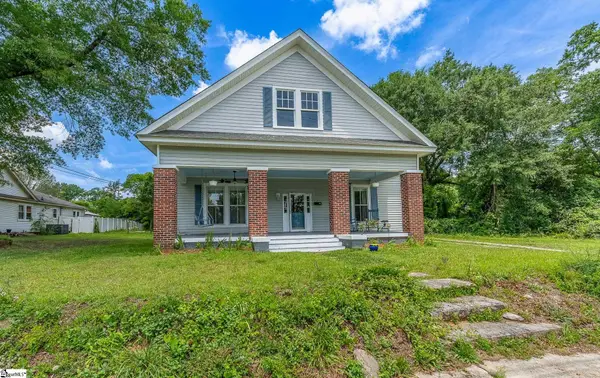 309 N Adair Street, Clinton, SC 29325