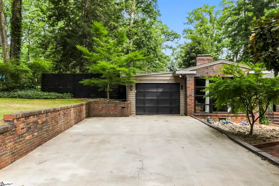 211 Grace Avenue, Easley, SC 29640 - #3