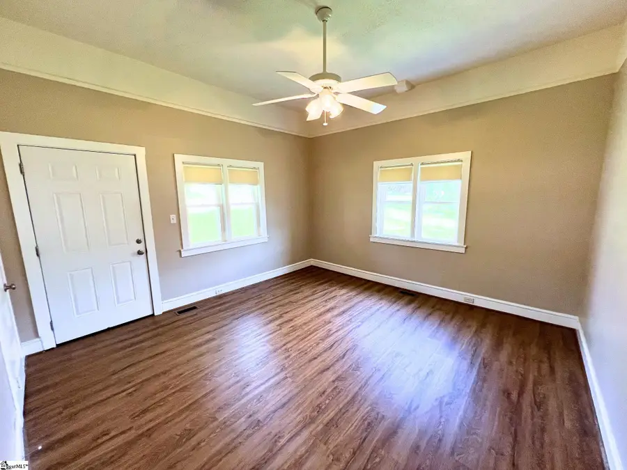 115 E Beattie Street, Liberty, SC 29657 - #3