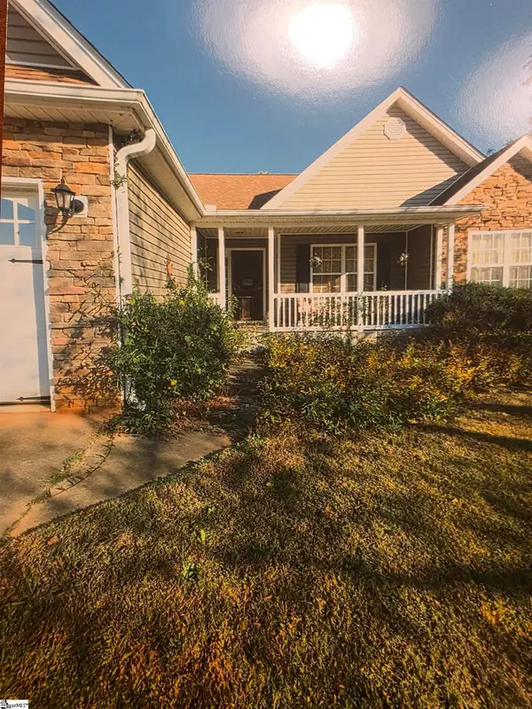 4 Judges Lane, Greer, SC 29651-2811