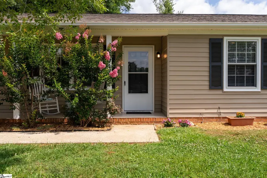 204 Rainbow Drive, Greenville, SC 29617 - #2